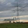 Montage der Masten der neuen 380 kV Leitung.